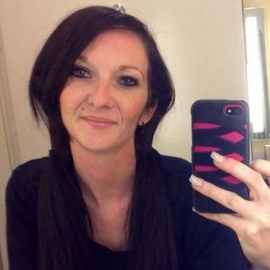 Meet your Posher, Stephanie.